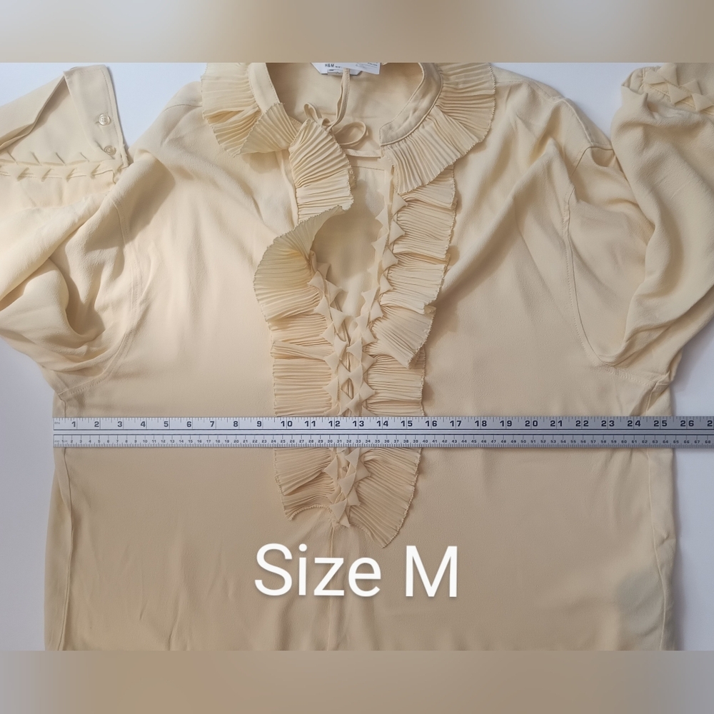 H&M Pale Yellow Ruffle V-Neck Blouse - Picture 11 of 11